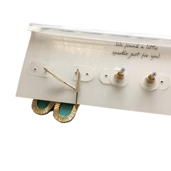 NWT Francesca’s Alexa Floral 3 Pack Multi Earring Set - Picture 6 of 6